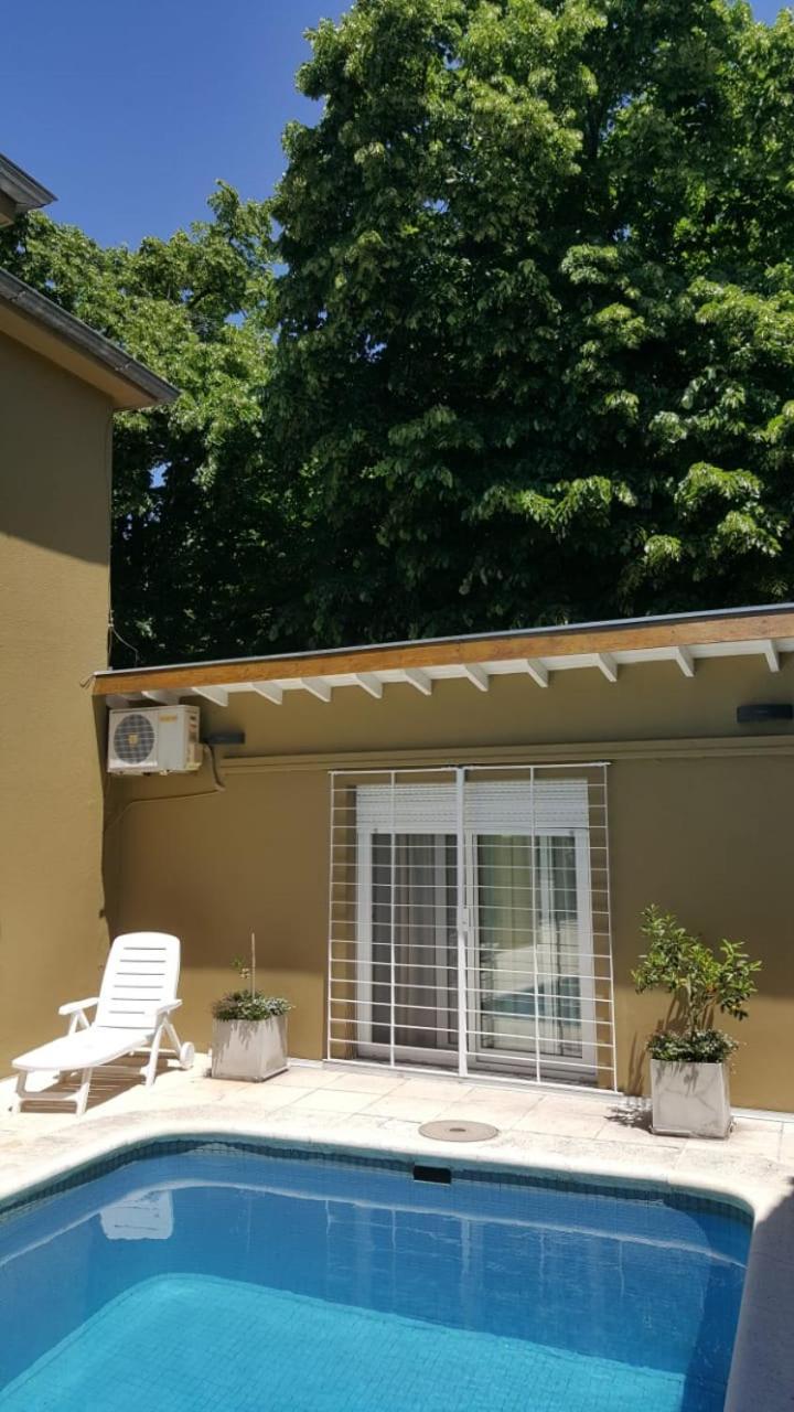 Lo De Lala B&B Con Energia Solar Acassuso Luaran gambar